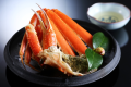 【かに会席】《お一人様につきかに1杯相当使用！》かに刺し・茹でがに・黒毛和牛〈季節の会席料理〉＜夕食は個室ダイニングまたは小宴会場＞【館内利用券2000円分付き】