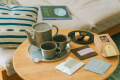 和紅茶、ドリップコーヒー、玄米茶。お部屋で過ごすのに欠かせない、温かな飲み物。