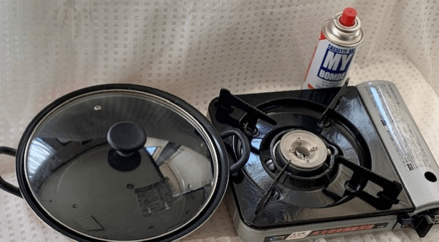 鍋＋カセットコンロ（ガスボンベ付き）