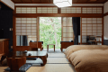 【和室ベッドルーム】日本庭園を望む伝統的な和室