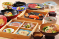 【会席料理一例】一品一品を丁寧に作り上げる料理。季節や地元にこだわった食材が中心。