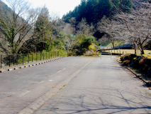 駐車場はすぐ隣にあります(乗入れ不可) 駐車場はすぐ隣にあります(乗入れ不可)