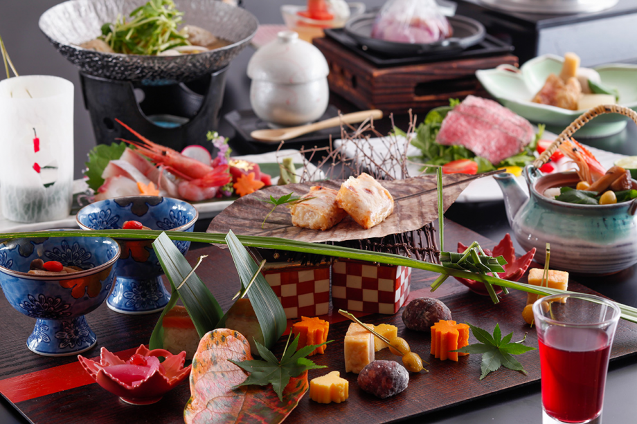 旬の食材を盛り込んだ会席料理