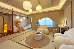 2023年7月OPEN、クマさんのいる赤ちゃん特別室「Angel」（ブラウン）