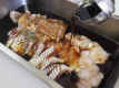 食べきれなかったお刺身は、加賀名産の甘い藤菊醤油や和出汁や味醂などで作った特製の漬けダレに一晩漬けて翌朝の朝食に。この「漬け」を食べるために敢えてお刺身を残すかor全部食べてしまうかはお客様次第。