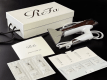 【充実のアメニティ】「ReFa」のドライヤー・バス用品に加え、上質なミキモトのスキンケアセットもご用意。身軽なご旅行でも安心です。スベスベ肌の温泉を堪能した後は、お部屋でゆっくりと心身を労る夜を。