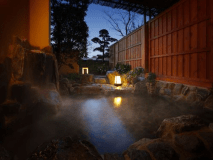 【貸切露天風呂】ご家族やご夫婦、カップルで…誰にも気兼ねすることなくお楽しみ下さい。