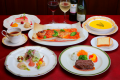 夕食一例（本格欧風コース）。オーナーシェフが腕を振るう本格欧風コースディナー。