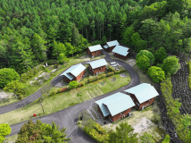 森に囲まれたコテージ♪