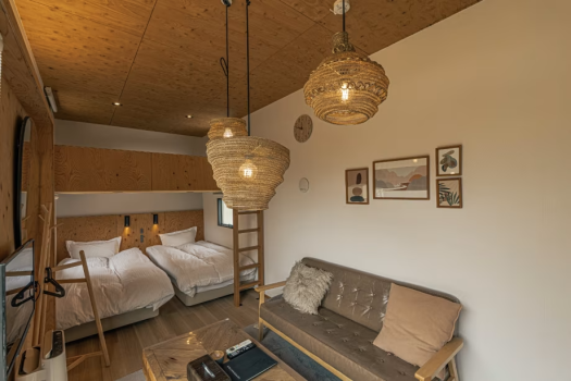 E Cabin
