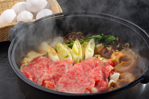 山形牛を倍増したボリューム満点の「すき焼き鍋」