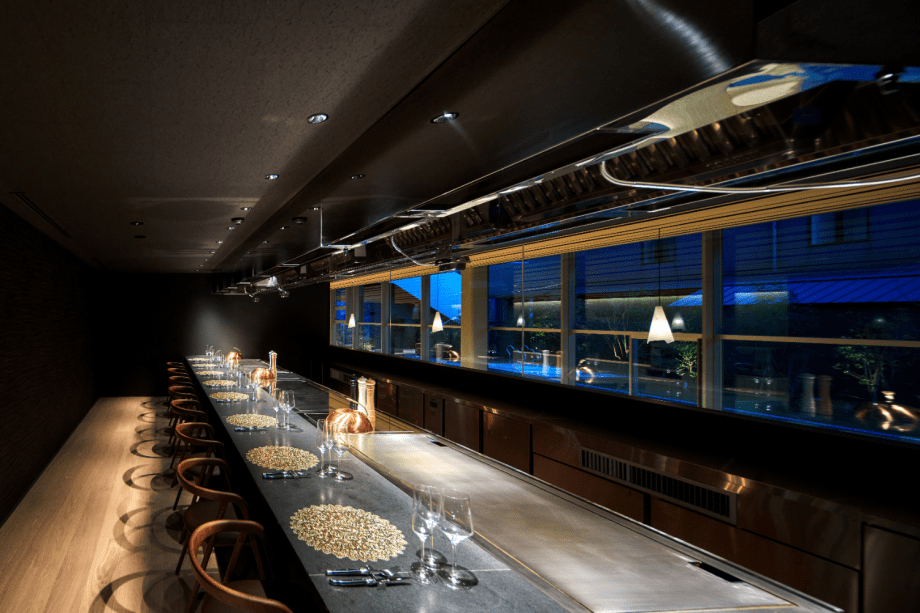 ◆鉄板焼き×フレンチ◆ 新館レストランで宮崎の旬食材を堪能するフレンチディナー