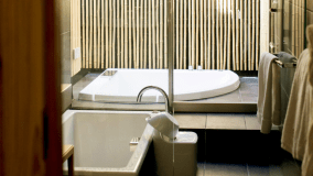 【屋外ジャグジーバス付】デラックス・ツインルーム 56㎡