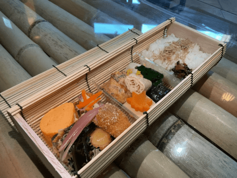 竹と和食 結縁　オリジナル竹籠和朝食
