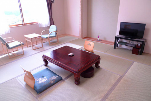 和室　12.5畳の広々空間でゆったりとした時間をお過ごし下さい