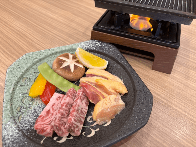 秋田牛と比内地鶏の鉄板焼き