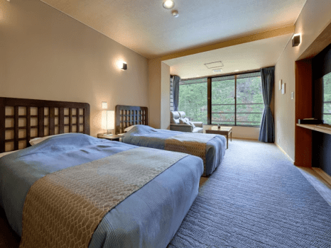 【リニューアル千草】谷川岳を望む源泉かけ流し半露天付ツイン