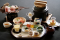 ご朝食は「和食膳」をご用意します。