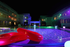 オリエンタルガーデン館にてナイトプール開催♪インスタ映え◎みんなで夏の夜を楽しもう♪