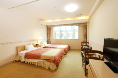 【クイーンズコリーナ】洋室(一例) 【クイーンズコリーナ】洋室(一例)