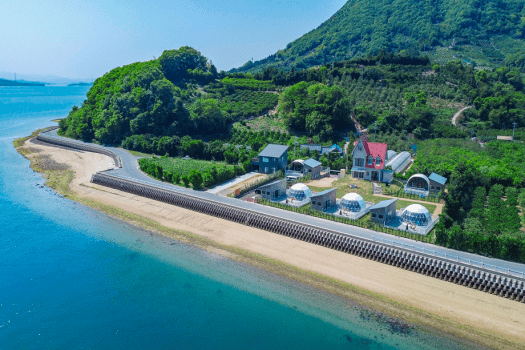 【祝入学進学プラン】㊗️高校生以下半額㊗️特定日限定！新生活のお祝いに！みんなで楽しむアイランドグランピング♪【選べるお食事】REST GLAMPING