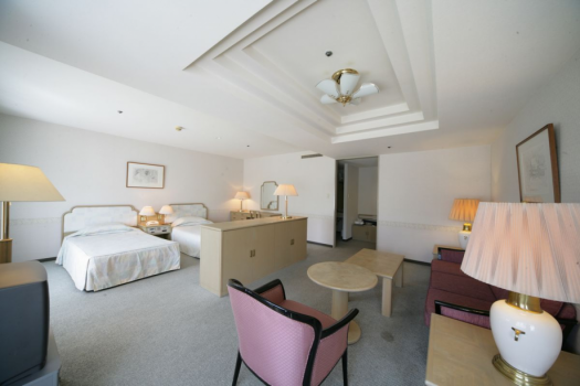 ガーデンビューで眺望の良い♪ゆったりスペース50平米のジュニアスイートルーム