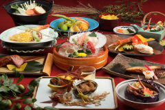会席料理一例　旬にこだわる献立で日本の四季を感じさせる繊細な味わいをお楽しみ下さい♪