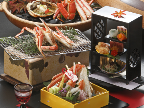 【最高級！タグ付活松葉蟹2杯相当♪雅の膳】かに刺し、焼きガニ、蟹すき、茹でかにの四種料理をご堪能