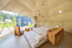 【キシルドーム】4ベッド・7Mドームテント～こだわりの空間。キシルの上質な木製家具に安らぐ～