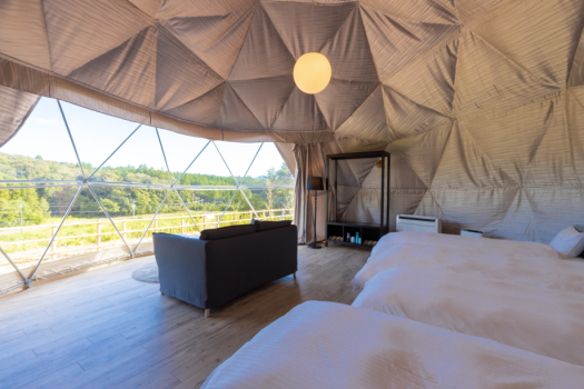サンセットツリー：お部屋からはヒルビューをお楽しみいただけます。