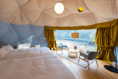 モーニングデュー：部屋から見える景色はフォレストビュー。ライトアップが目の前です。