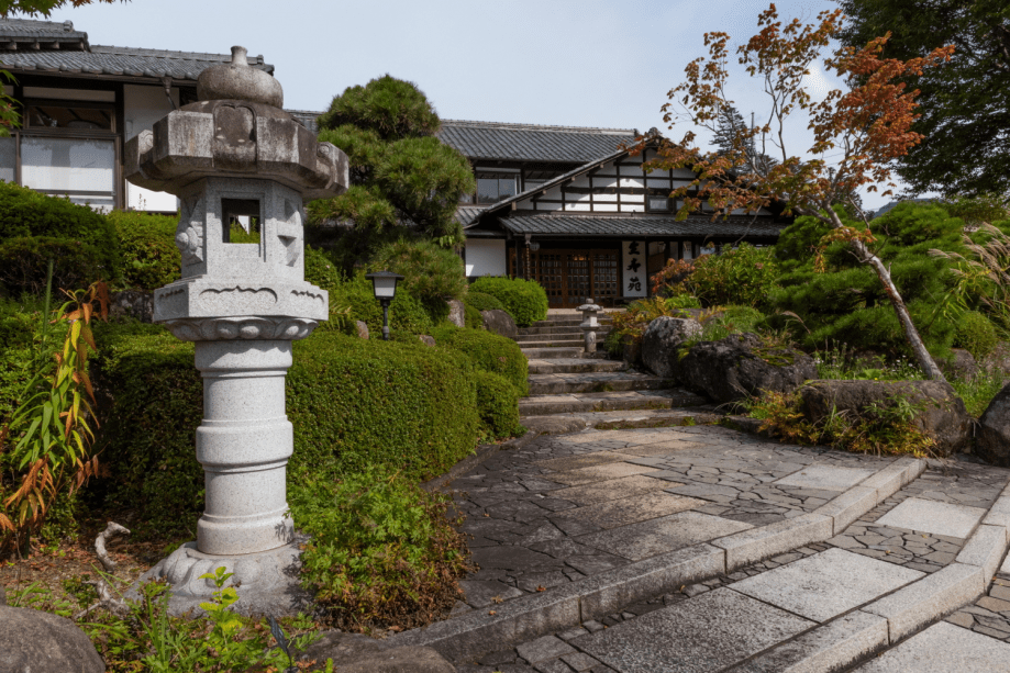 猿ヶ京温泉 生寿苑 プランの詳細 お昼にチェックインの日帰りランチ付 上州和牛すきやき ランチは個室で 貸切風呂無料 １日７組限定