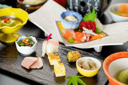 季節を感じる前菜とお造り
