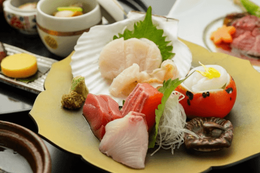 本鮪・旬魚・帆立など、海の幸を贅沢に味わうお造り