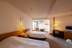 ツインベッドルーム(26.3㎡)(一例) ツインベッドルーム(26.3㎡)(一例)