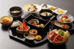 料理人の技術と季節の恵みが織り成す美しい会席料理