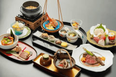 松茸・伊勢海老・和牛など、秋の贅を盛り込んだ最上級会席 松茸・伊勢海老・和牛など、秋の贅を盛り込んだ最上級会席