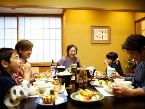 大切な人とのご旅行が、一生忘れられない想い出となるよう、心を尽くしたおもてなしをご用意いたします。