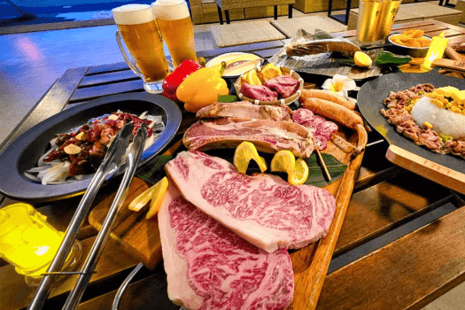 【男子会・グループ旅行】圧倒的肉量！ガッツリ肉三昧BBQ&times;バレルサウナ＆貸切風呂で整う贅沢。メンズコスメ特典付＜1泊2食付＞