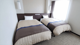 広々32m²ツインルームで特別な夜を大切な方とお過ごし下さい。