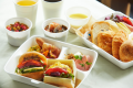朝食はオープンサンドビュッフェでお好きな食材を。