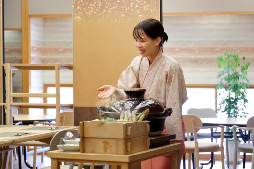 満開のおもてなしと接客サービスなどが好評です。