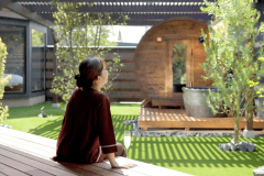 緑に囲まれ、海風を感じ、ヴィラで癒す