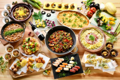【夕食ビュッフェ／献立例】スペアリブや鰻、人気のお寿司などボリューム満点の料理