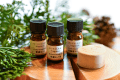 【エッセンシャルオイル】国内の天然木から採取した100％ピュアエッセンシャルオイル