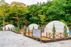 【空いていればラッキー♪】 満天の星空と清流を臨むリバーサイドグランピング♪直前で空室があれば9:00アウトでお食事内容は変わらず豪華BBQ!!