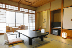 【宍道湖側】１０畳和室　（２０２２年４月１日より完全禁煙）