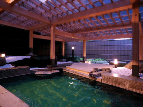 硫黄含有量全国2位！源泉100％ 女性露天風呂