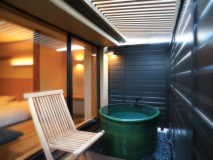 客室半露天風呂