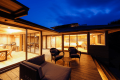 客室テラス（夕景）